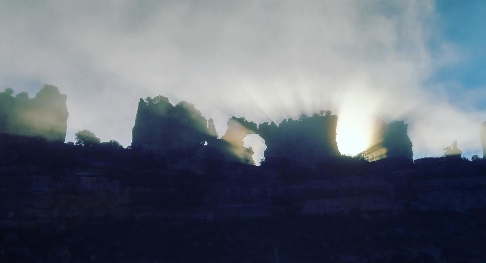 La Milana, Orbaneja Del Castillo Exteriör bild