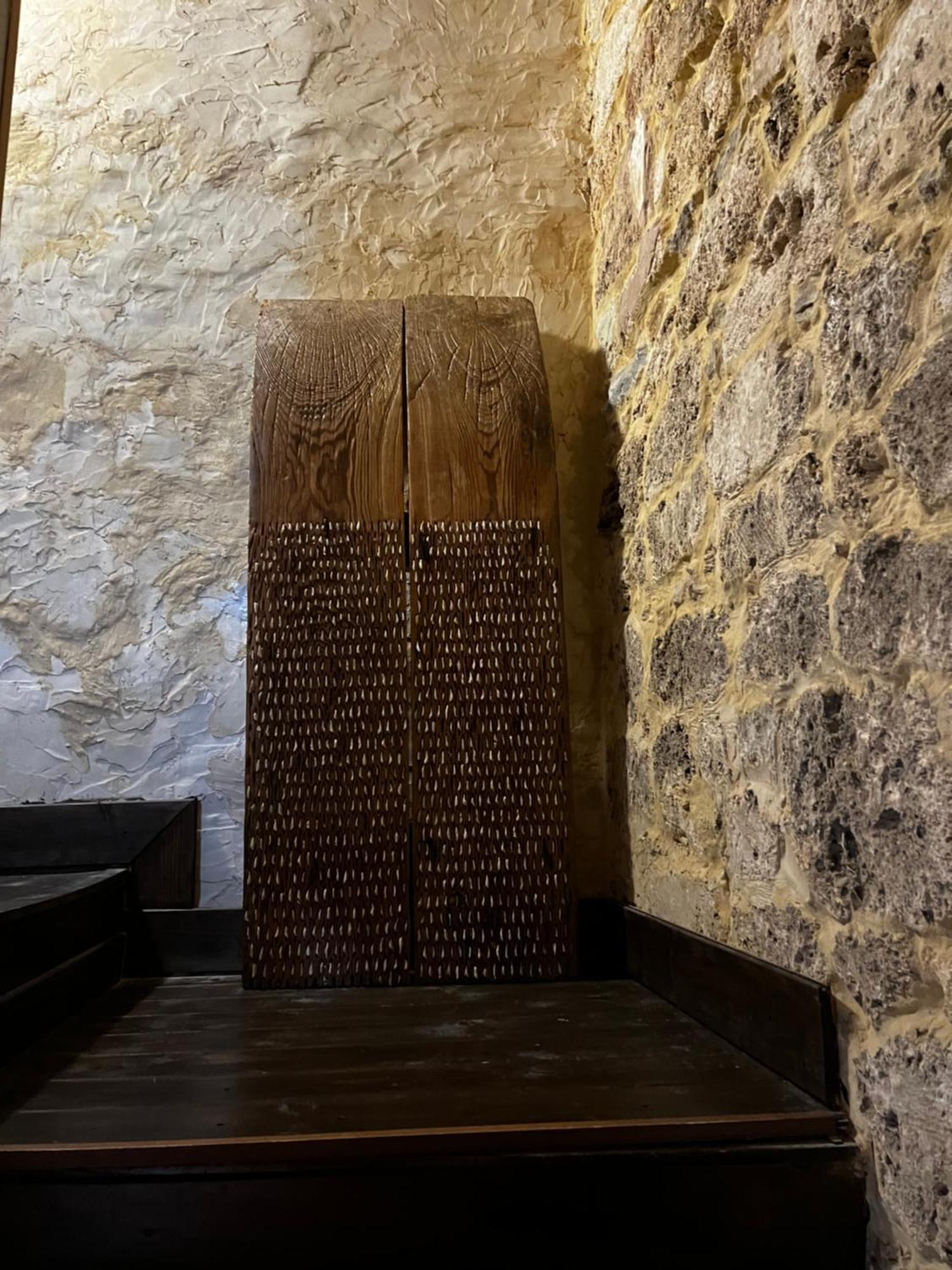 La Milana, Orbaneja Del Castillo Exteriör bild